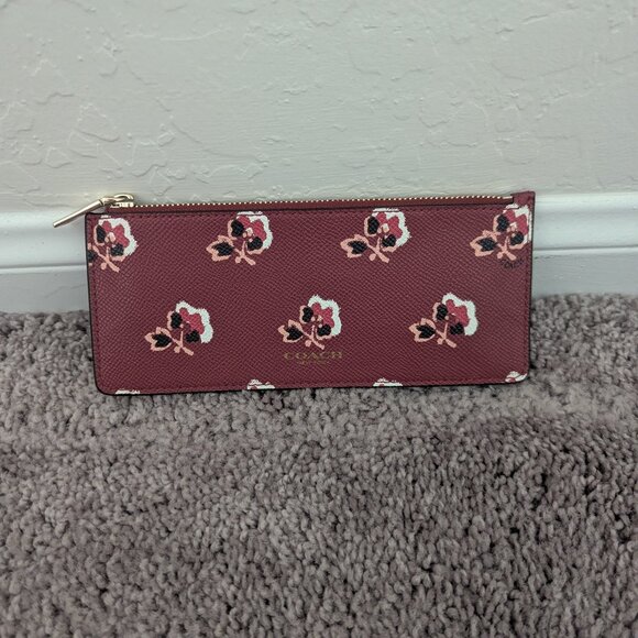 Coach Slim Zip Pouch in Red and White Roses Floral - Picture 1 of 6